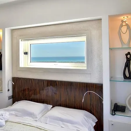 Exclusive Hotel