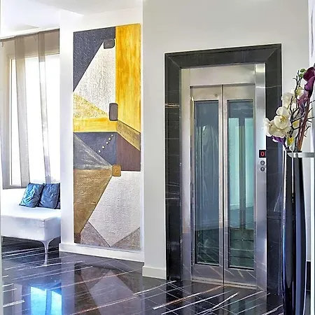Exclusive Hotel