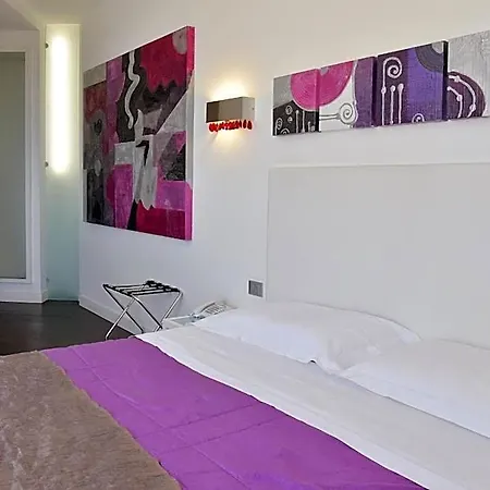 Exclusive Hotel