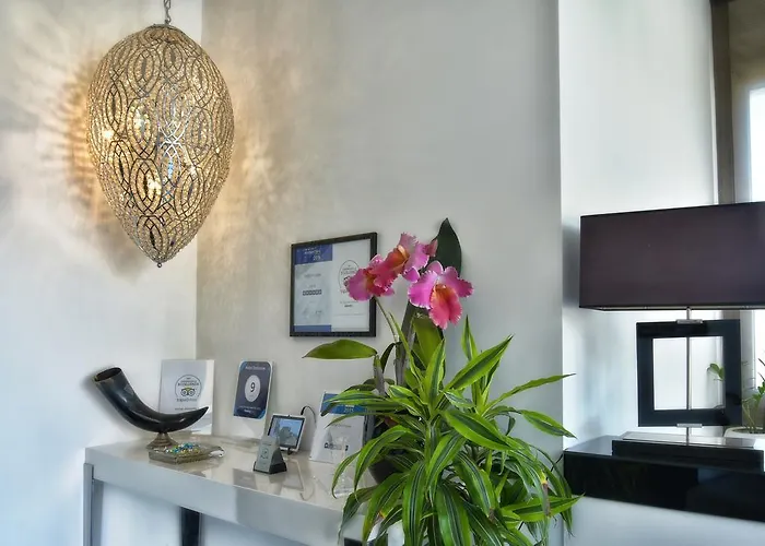 Отель Exclusive 4*